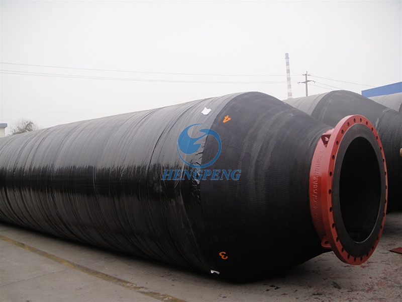 Floating rubber hose