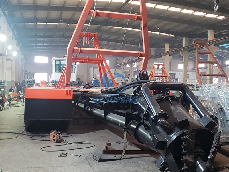 Small cutter suction dredger