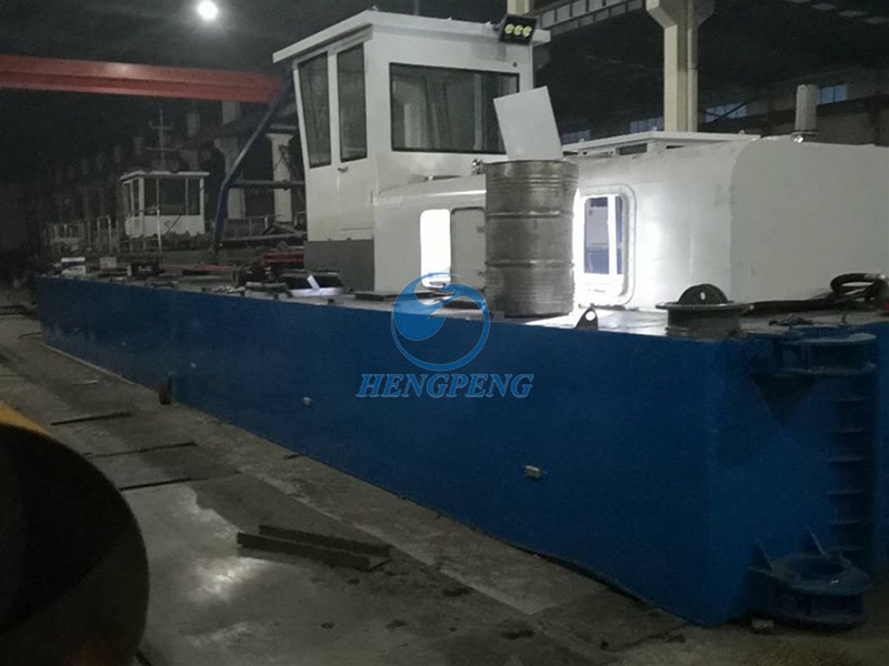Small cutter suction dredger