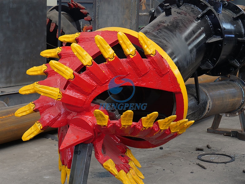 Small cutter suction dredger