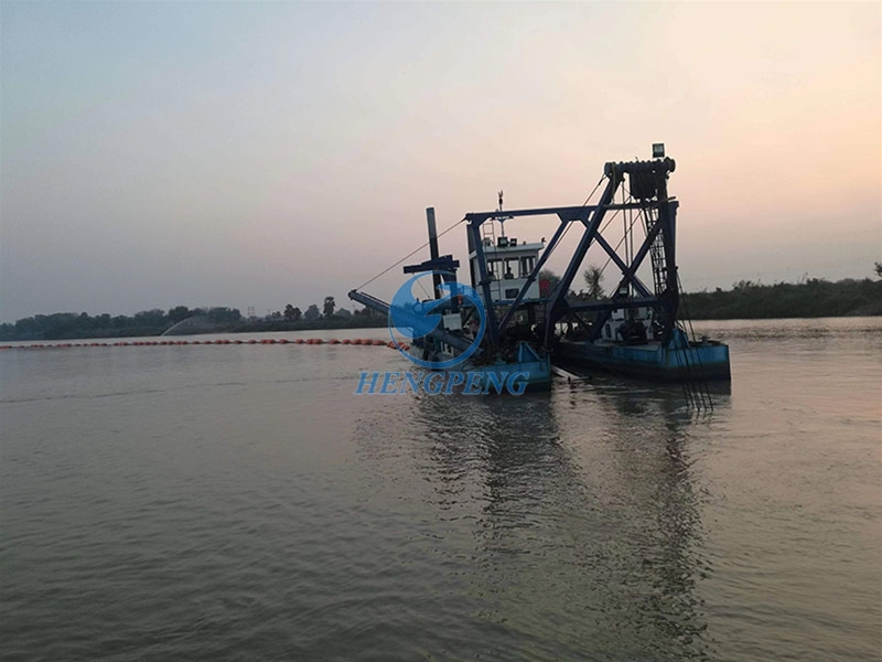 Medium cutter suction dredger