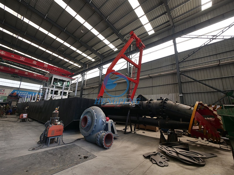 Medium cutter suction dredger