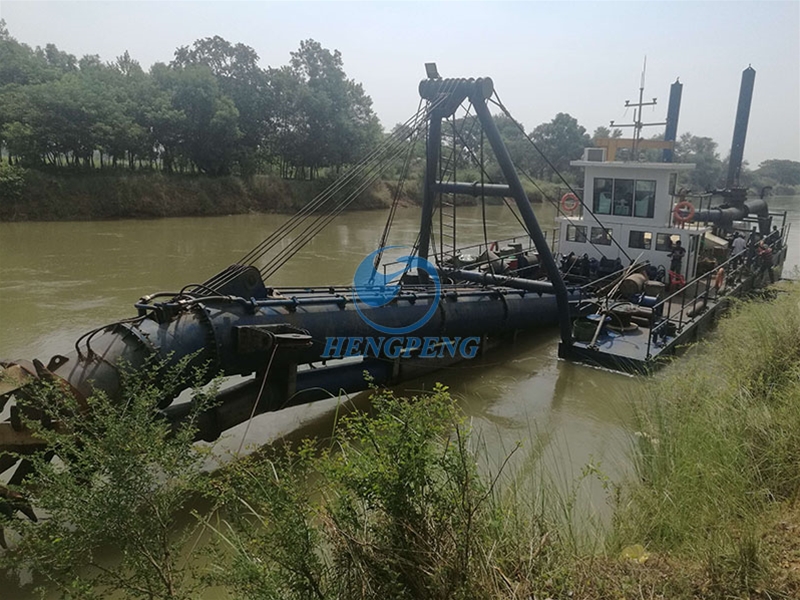 Large cutter suction dredger