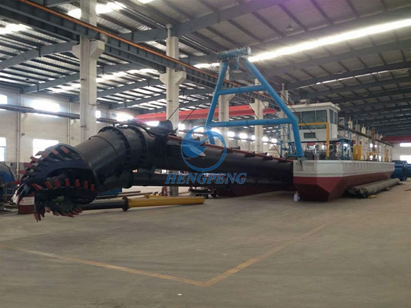 Large cutter suction dredger