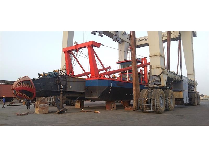 Hengpeng CSD7525 Sea Hard Soil / Gravel Dredging in UAE