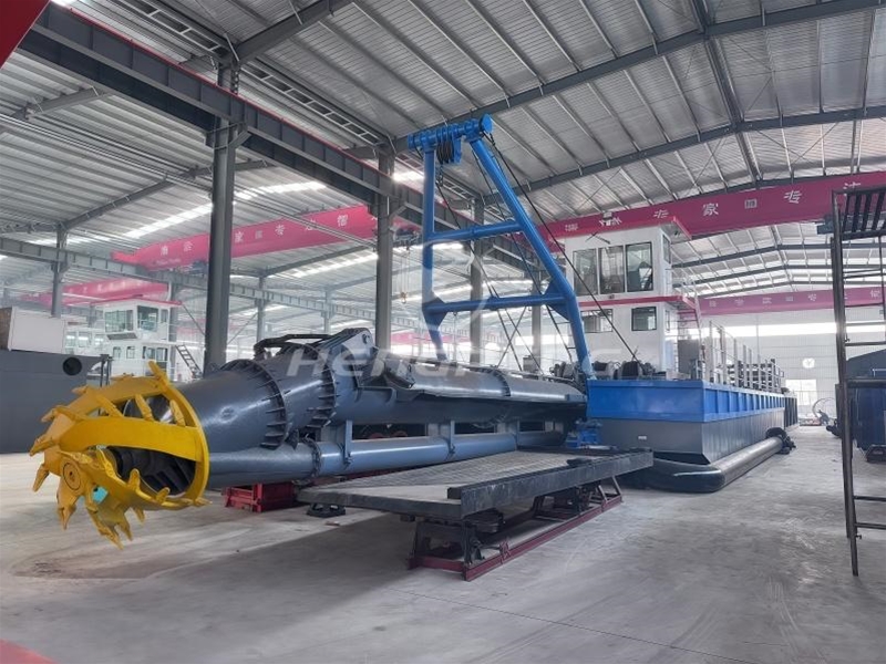 2000m3/h 14m Cutter Suction Dredger Stock Weichai 720kw- 二...